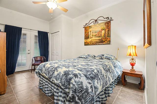 Building Photo - 14140 Hillcrest Rd