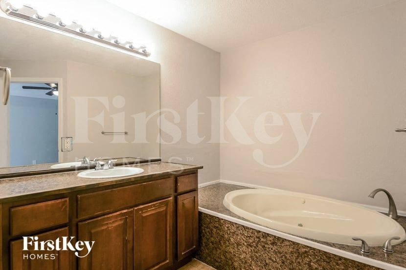 Building Photo - 3596 Monfero Ave