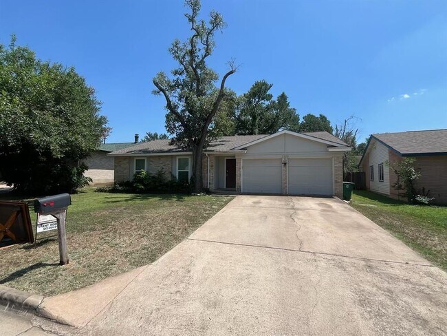 Primary Photo - 3930 Leafield Dr