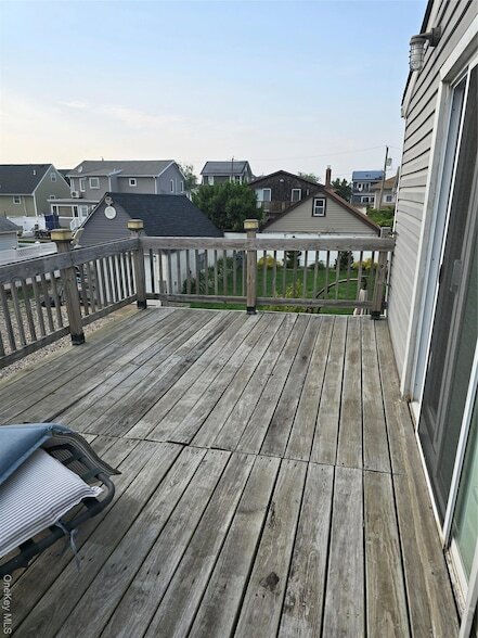 Building Photo - 18 Julian Pl