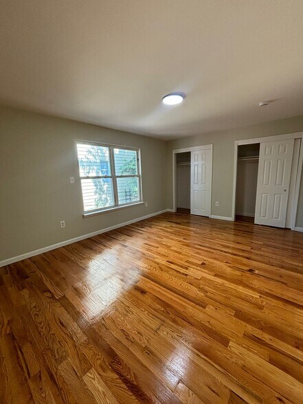 Building Photo - 509 S 19th St