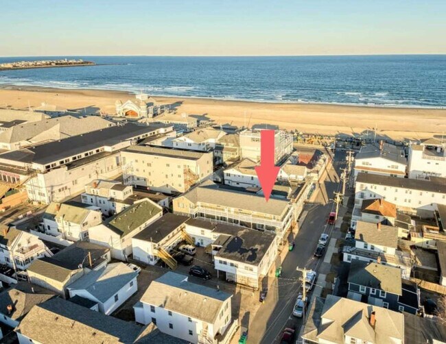 Building Photo - 12 G St