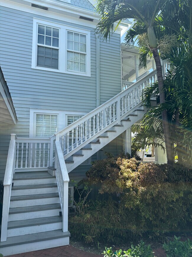 Building Photo - 1301 United St