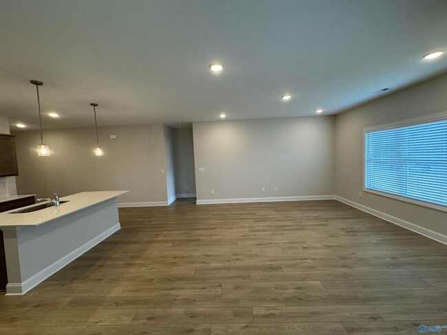 Building Photo - 122 Burdine St