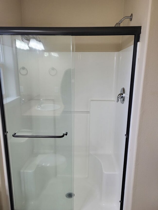 Building Photo - COLTON3607-3617