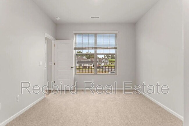 Building Photo - 1611 Manuka Ln