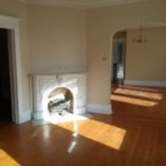 Building Photo - 2614 N Prospect Ave