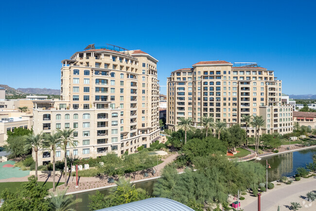 Building Photo - Scottsdale Waterfront Residences