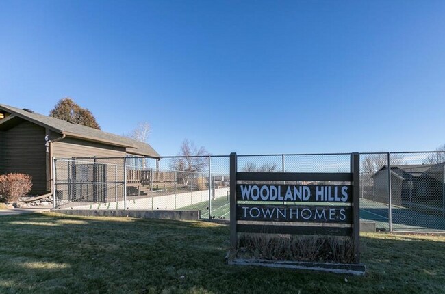 Building Photo - Spacious Condo in West Billings with a tennis court, basketball court & pool!