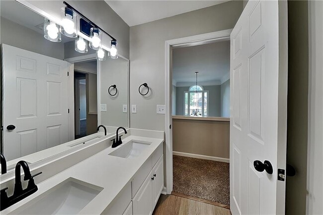 Building Photo - 6520 Ganton Dr