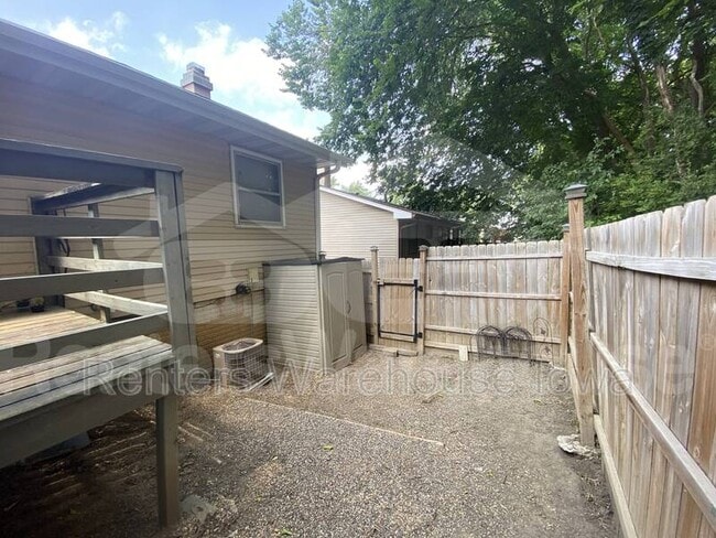 Building Photo - 2019 64th St