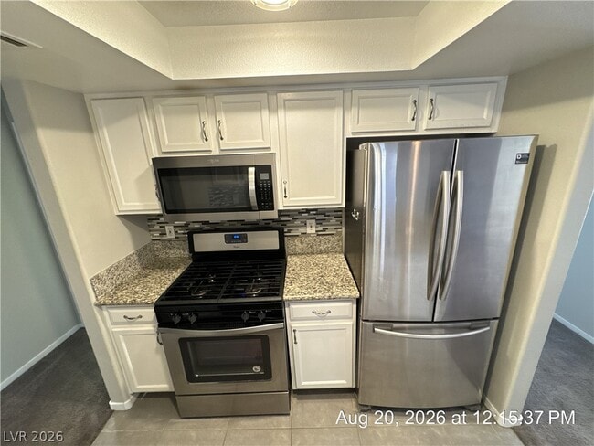 Building Photo - 2975 Bluegrass Ln