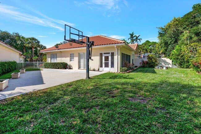 Building Photo - 150 Lost Bridge Dr