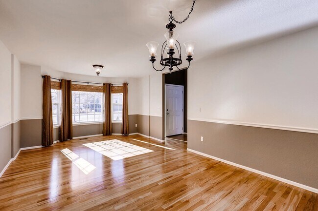 Building Photo - FABULOUS 3 BED/2.5 BATH HOME IN RENAISSANC...