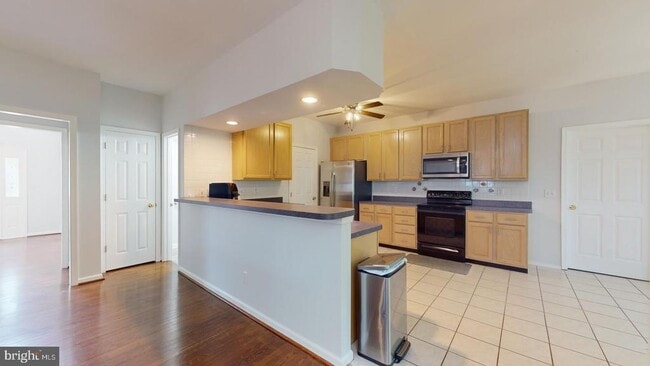 Building Photo - 9811 Fendale Ln