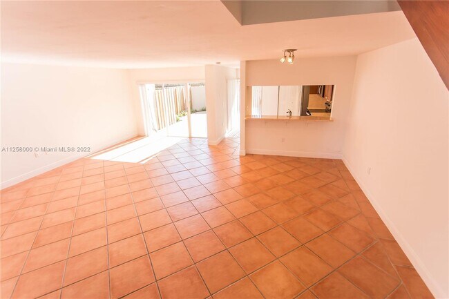 Building Photo - 7523 SW 109th Ave