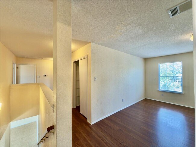 Building Photo - 17125 Dashwood Creek Dr