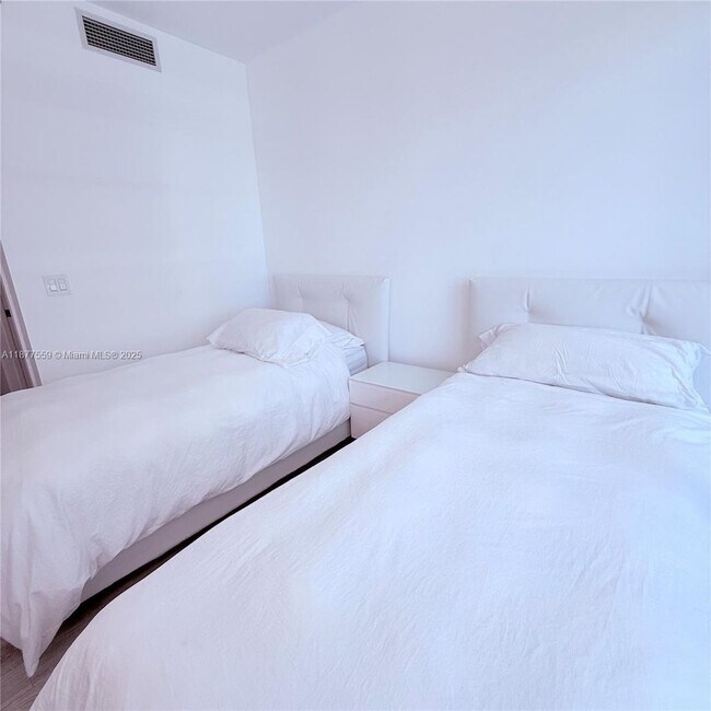 Building Photo - 55 SW 9th St