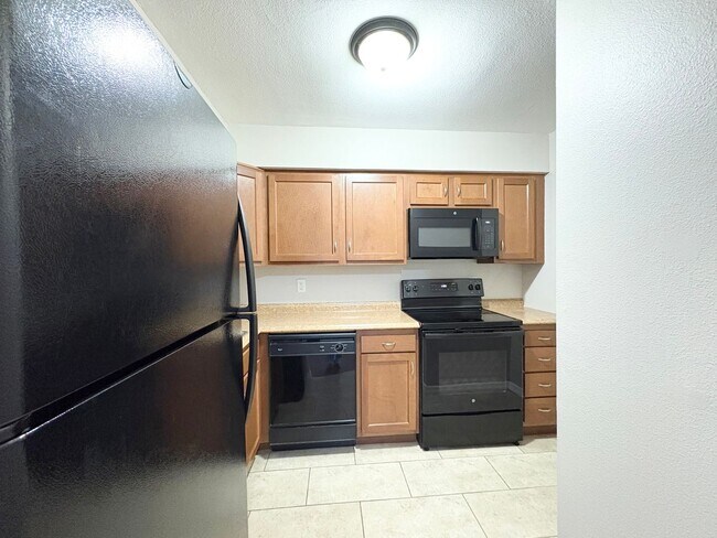 Building Photo - Altamonte Springs 1B/1BA Ground Floor Condo ~ Available NOW!!