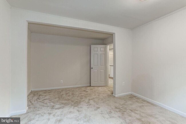 Building Photo - 13715 Orlando Rd