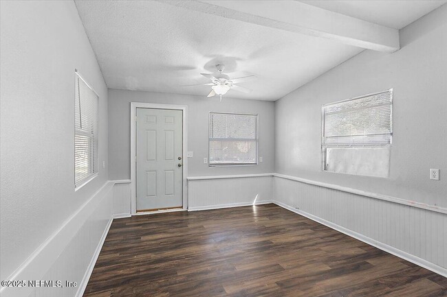 Building Photo - 5637 Bishop Ln