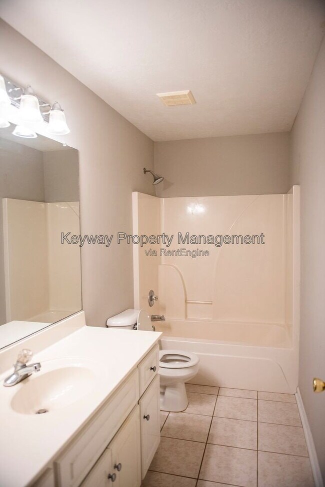 Building Photo - 242 Stonington Dr