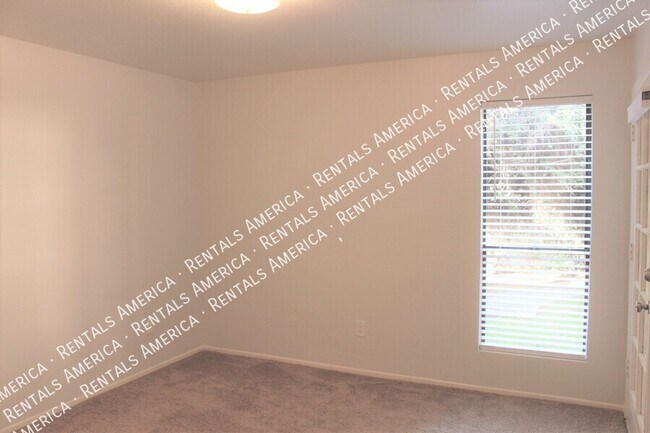 Building Photo - 3131 W Cochise Dr
