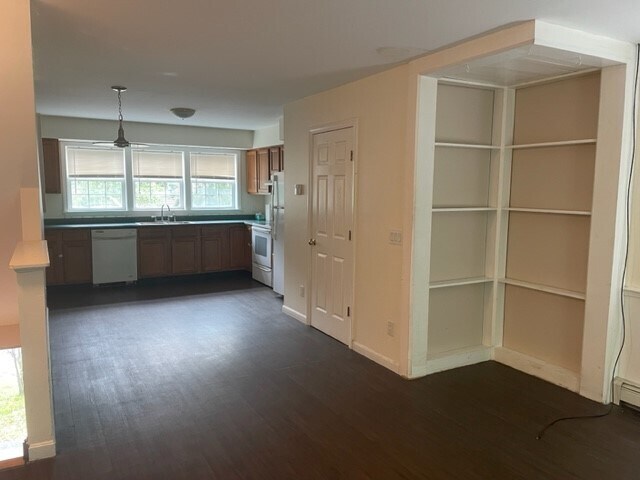 Building Photo - 1029 Mammoth Rd