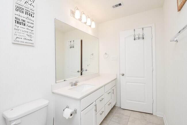 Building Photo - 17250 Texas Willow Dr
