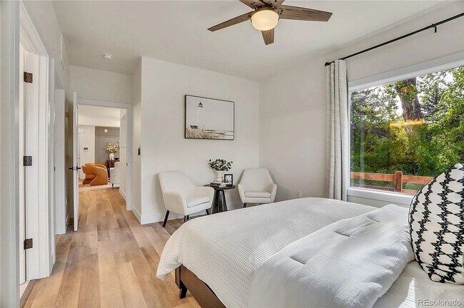 Building Photo - Luxury 2Bd/2Ba Corner Condo in Louisville