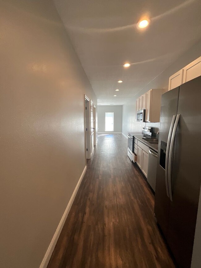 Building Photo - 202 Lacey Eden Ln