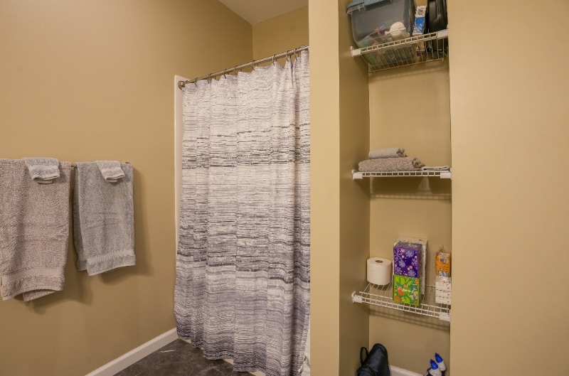 Building Photo - 126 S Beckman Dr