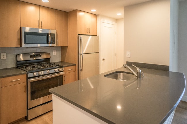 Interior Photo - M Street Towers