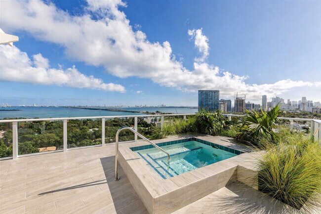 Building Photo - 4250 Biscayne Blvd