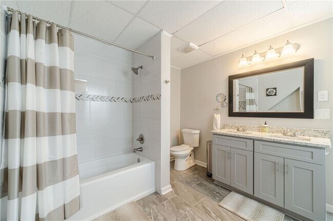 Building Photo - 691 Harbor Cove