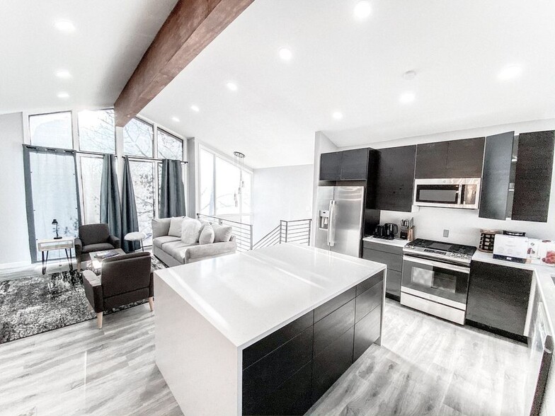 Building Photo - 9483 S Buttonwood Dr