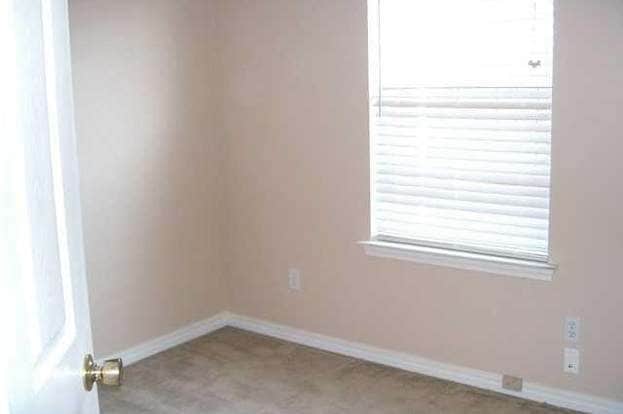 Building Photo - 1065 Antigua Cir