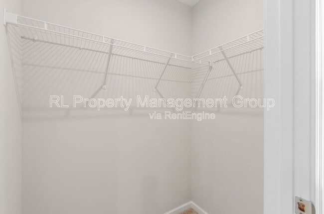 Building Photo - 8616 Gable Lp