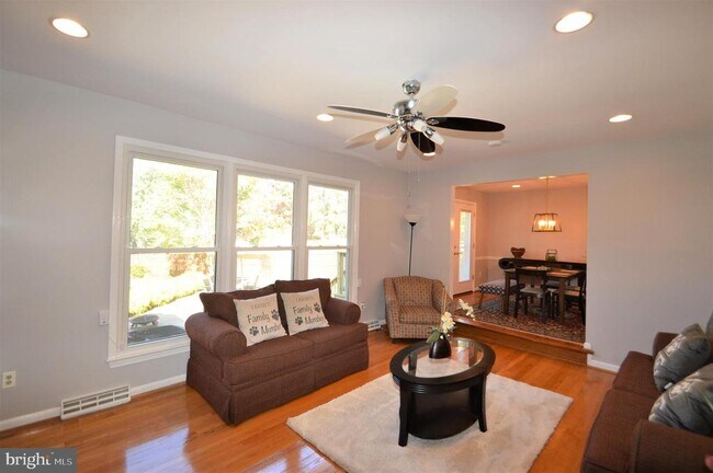 Building Photo - 12614 Oxon Rd