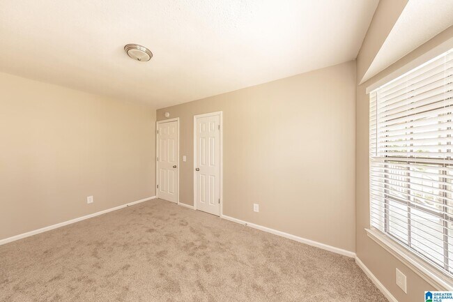 Building Photo - 6446 Freda Dr