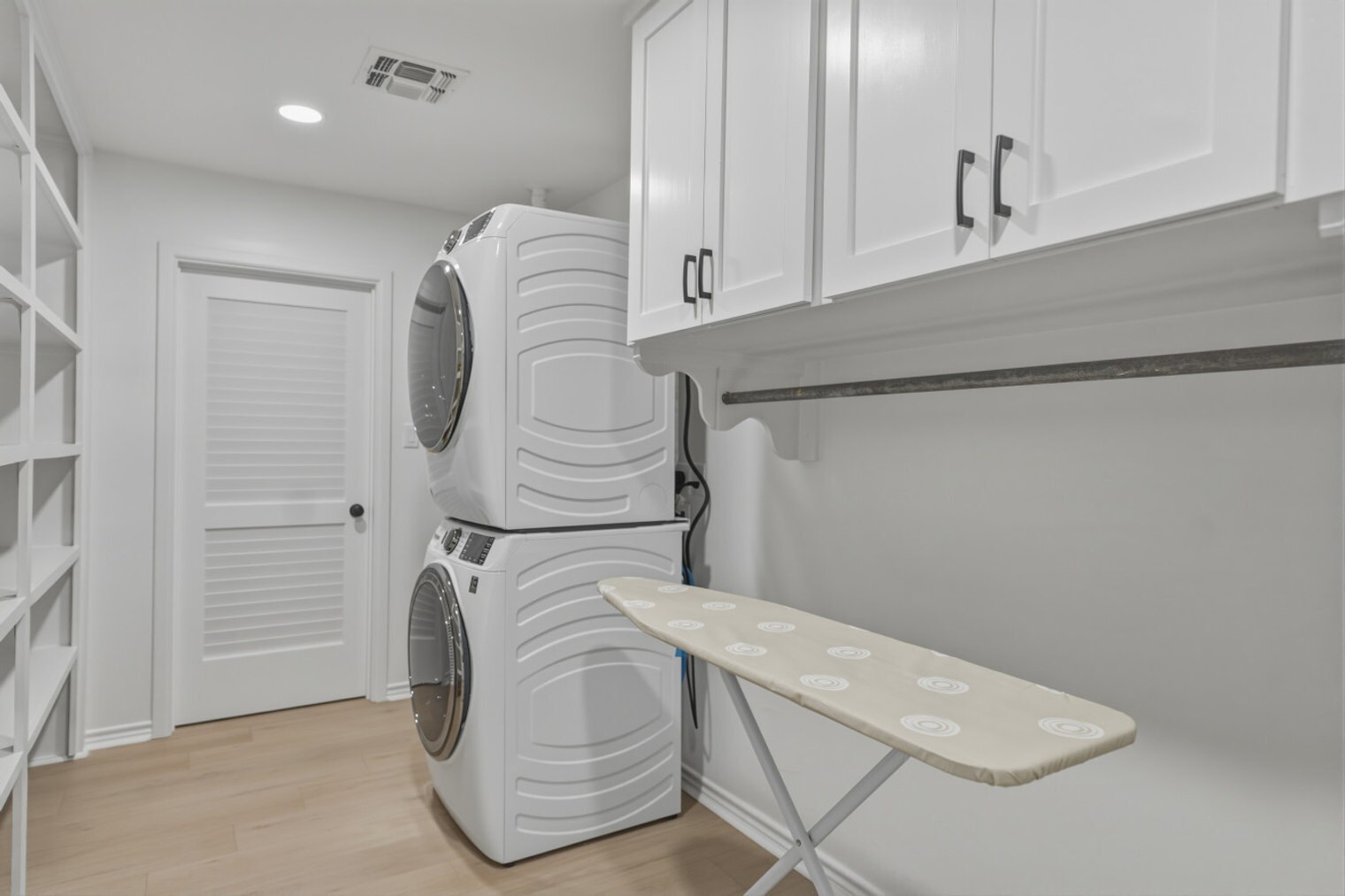 Building Photo - 1303 Langford St