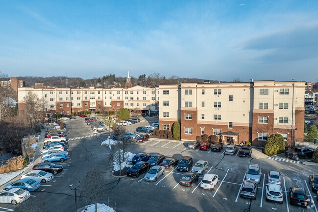 171 Laurel St, Bristol, CT 06010 - RiverView Apartments