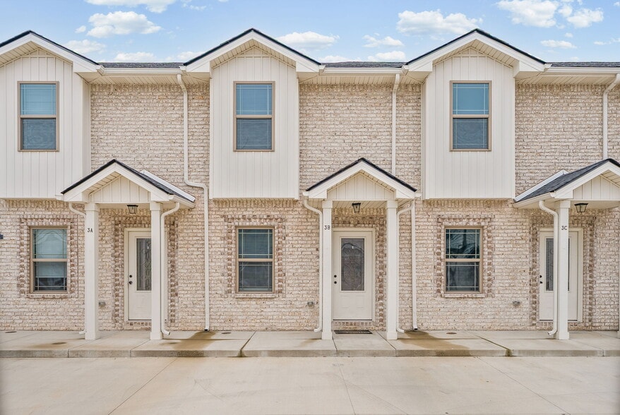 Building Photo - 1201 Fort Campbell Blvd