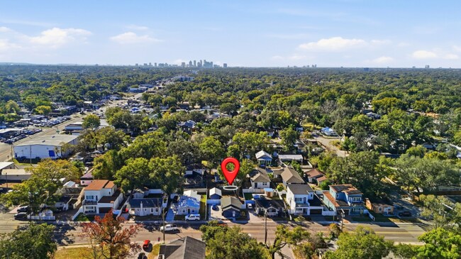 Building Photo - 118 W Sligh Ave