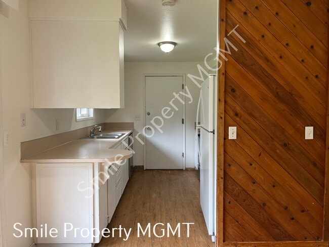 Building Photo - 3016 SE 140th Ave