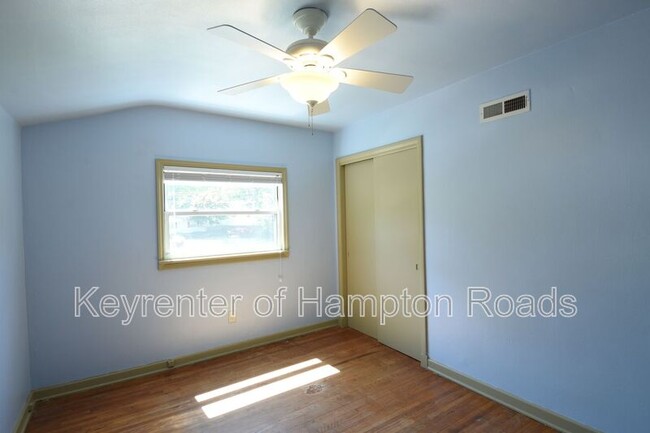 Building Photo - 8356 Cape View Ct