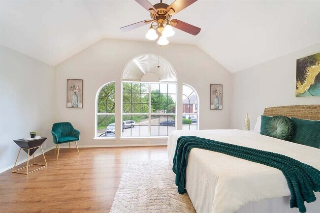 Building Photo - 2813 Ariel Cv