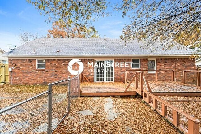 Building Photo - 3 Bedroom Pet-Friendly Home in Bartlett, TN with Main Street Renewal