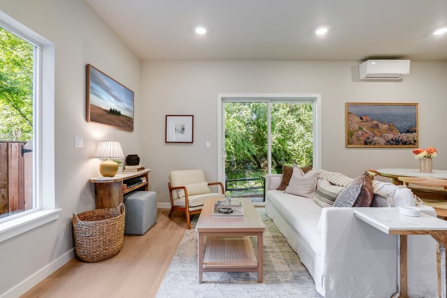 Building Photo - 16909 SW 132nd Ter