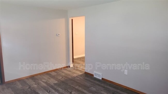 Building Photo - 1128 Kellinger Dr